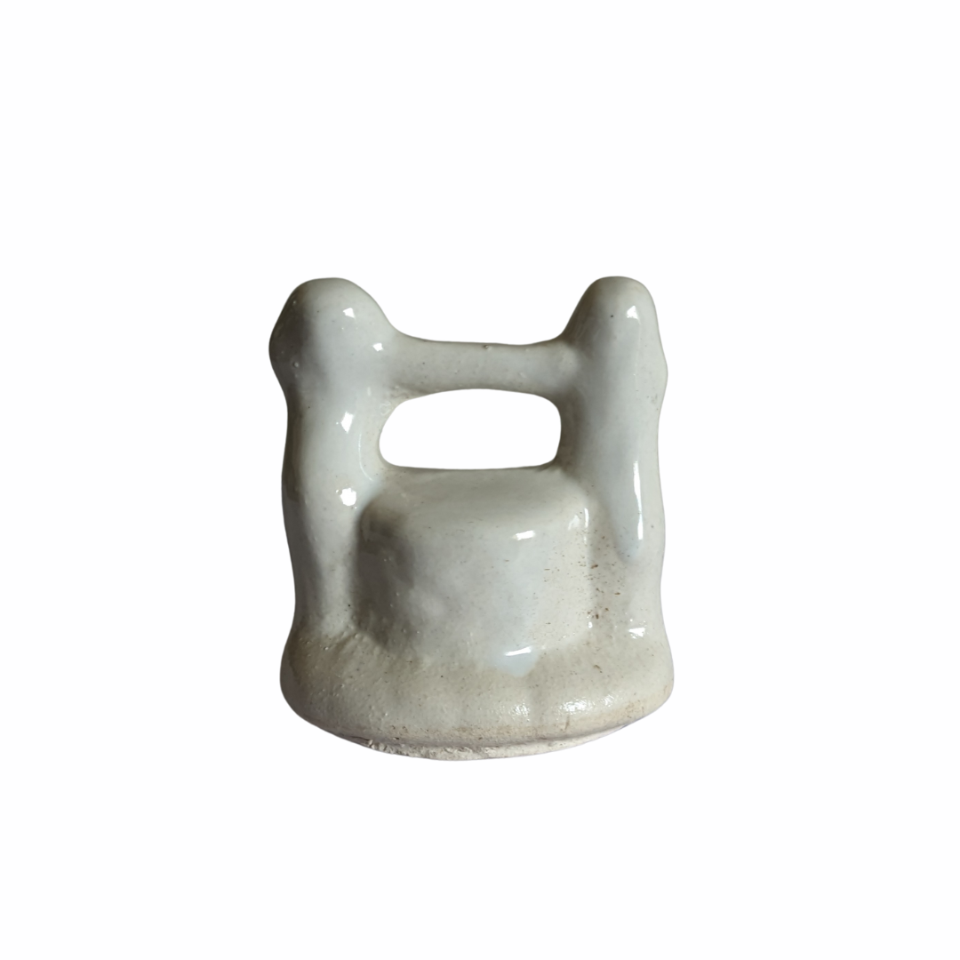 Miniature garden well figurine