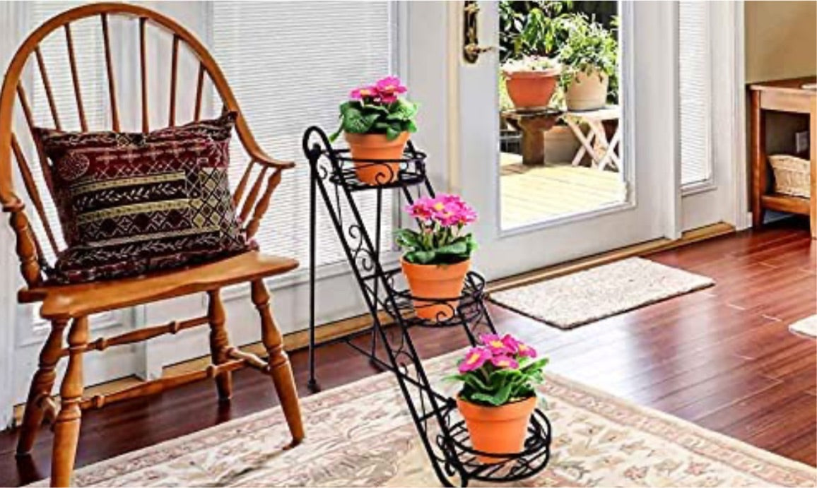 Indoor vertical plant holder