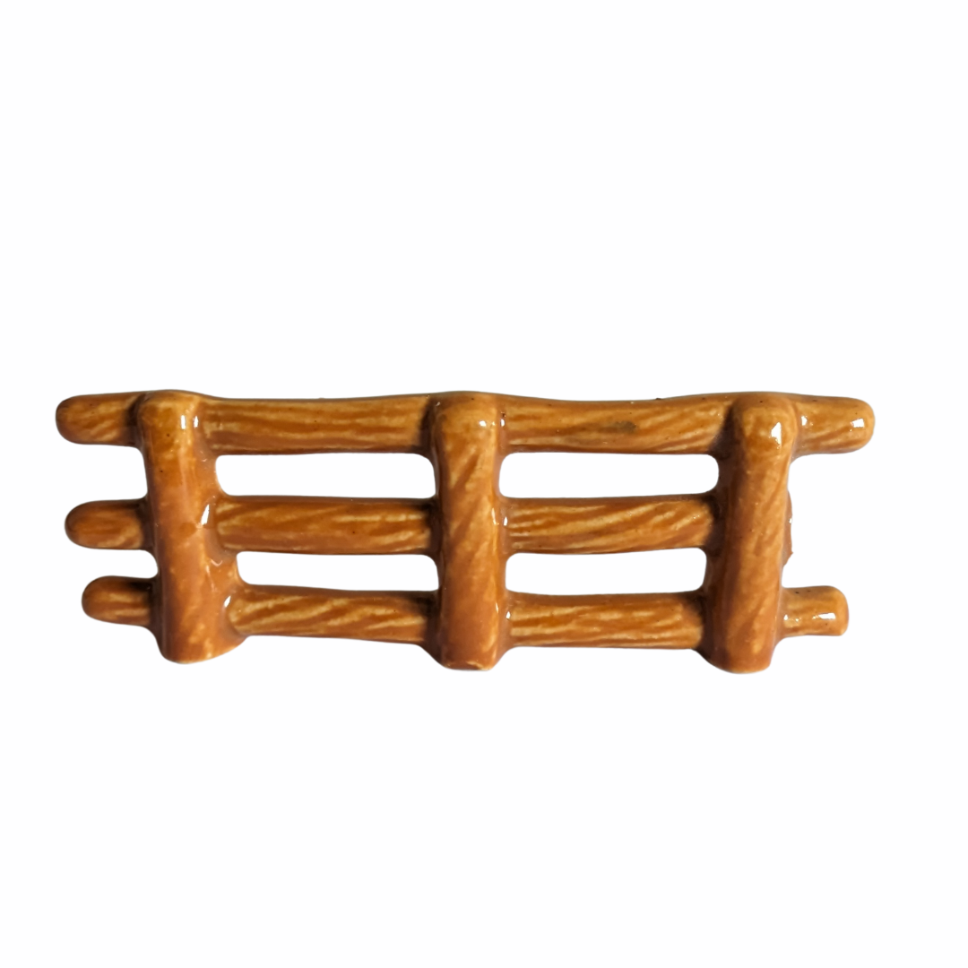 Miniature garden fence in brown
