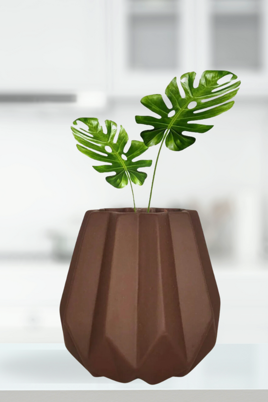 Brown diamond print ceramic planter
