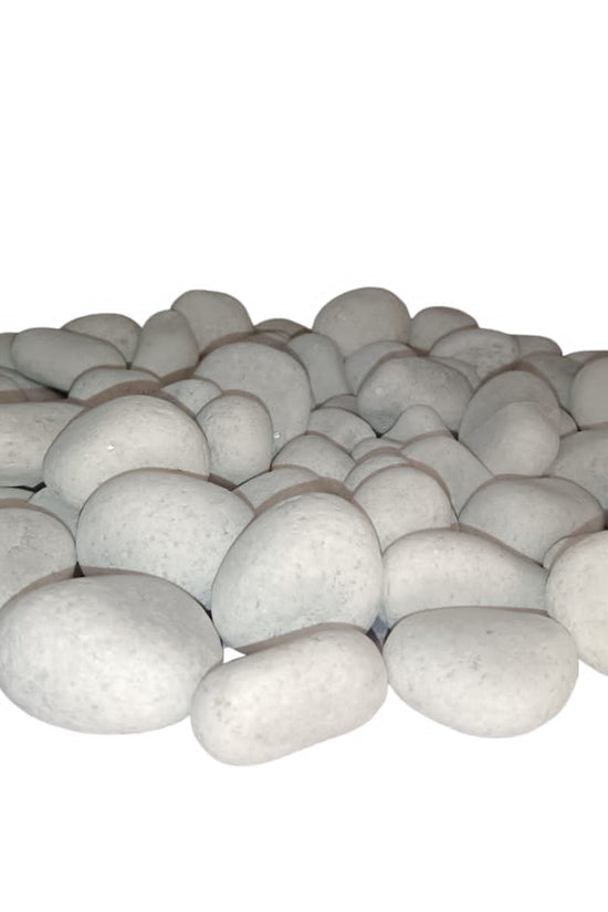 Unpolished decorative white pebbles
