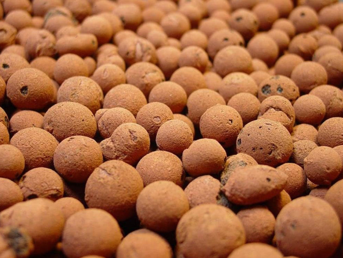 Leca balls / hydrotons for plant soil mix