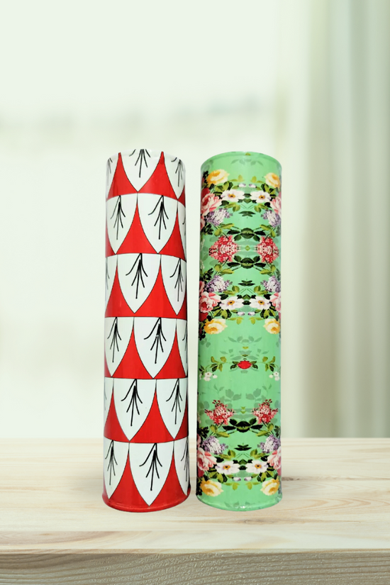 Wall magnet planter with flowers
