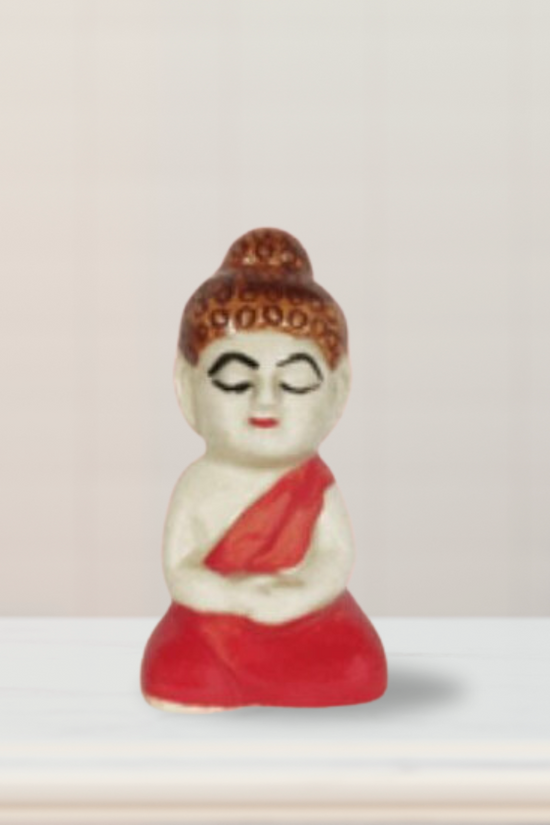 Miniature sitting Buddha garden statue
