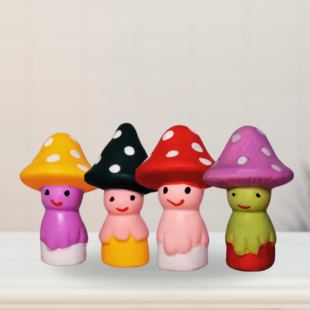 Set of 4 multicolor garden dolls
