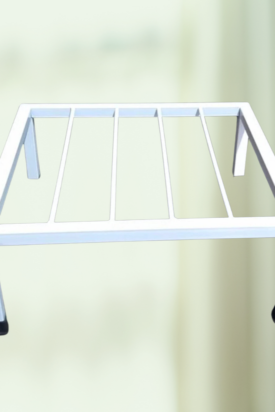 Minimal square plant pot stand
