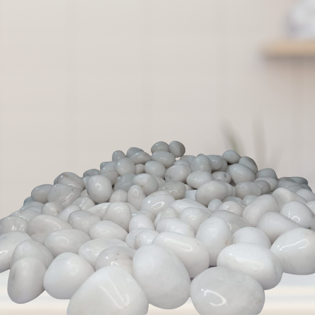 Half kg white polished pebbles

