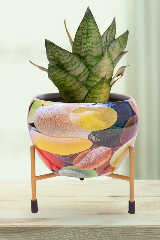 Multi-color pebble design planter
