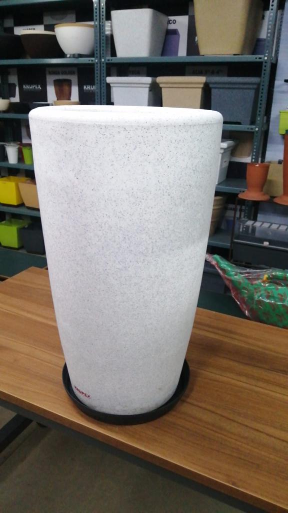 Tolly series premium plastic planter
