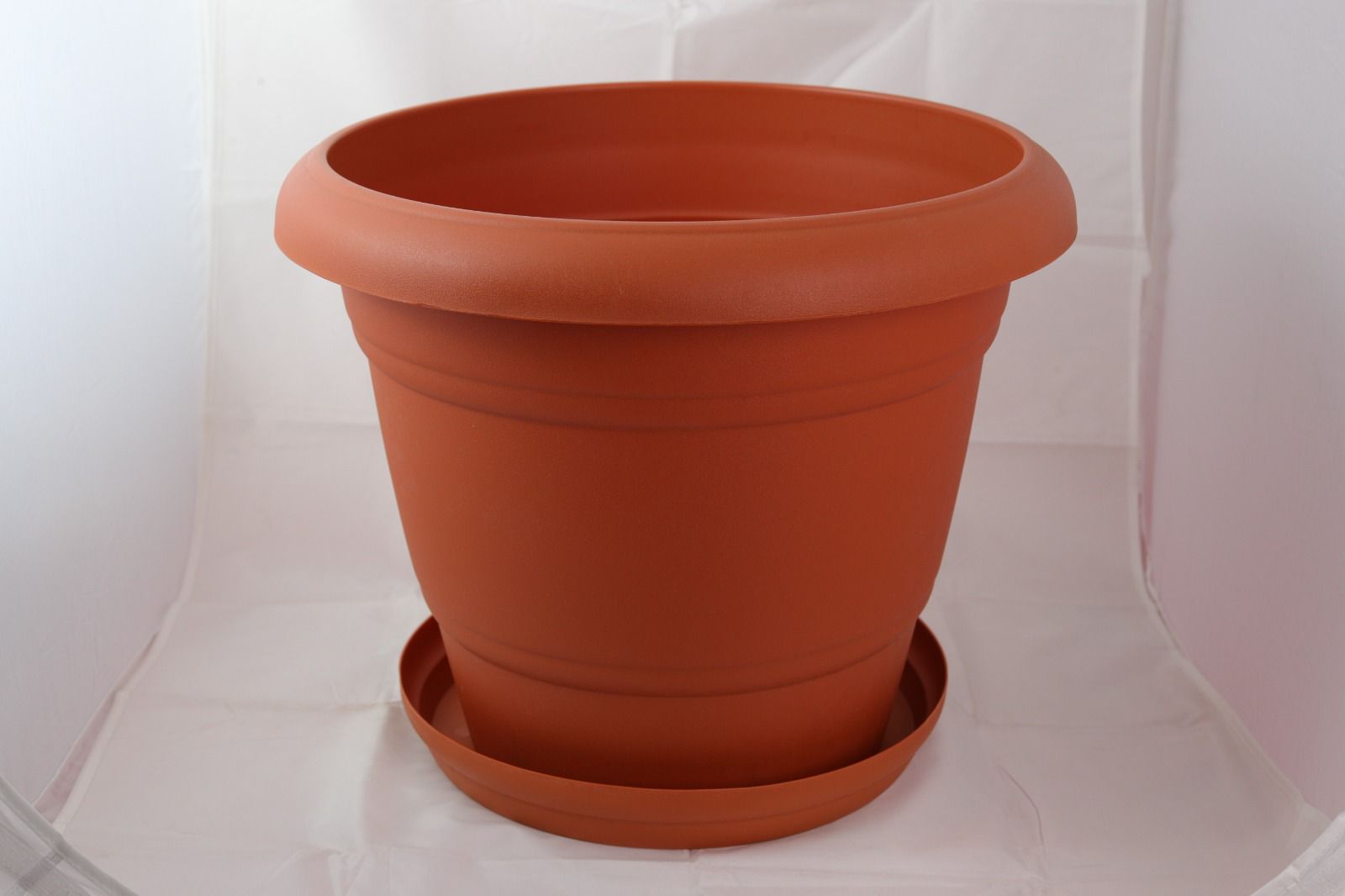 Star design decorative plant pot
