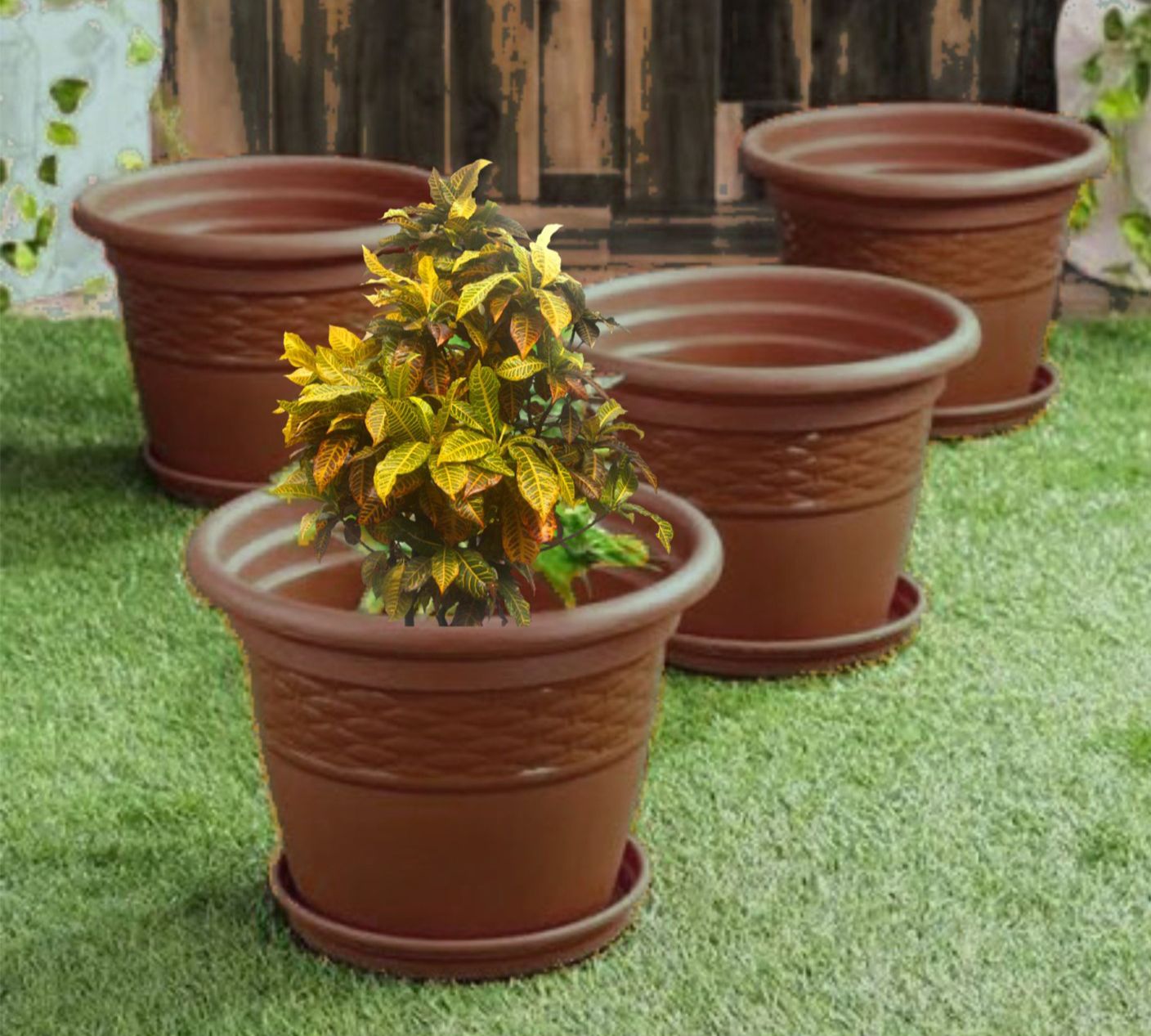 Decorative Florina plastic pot
