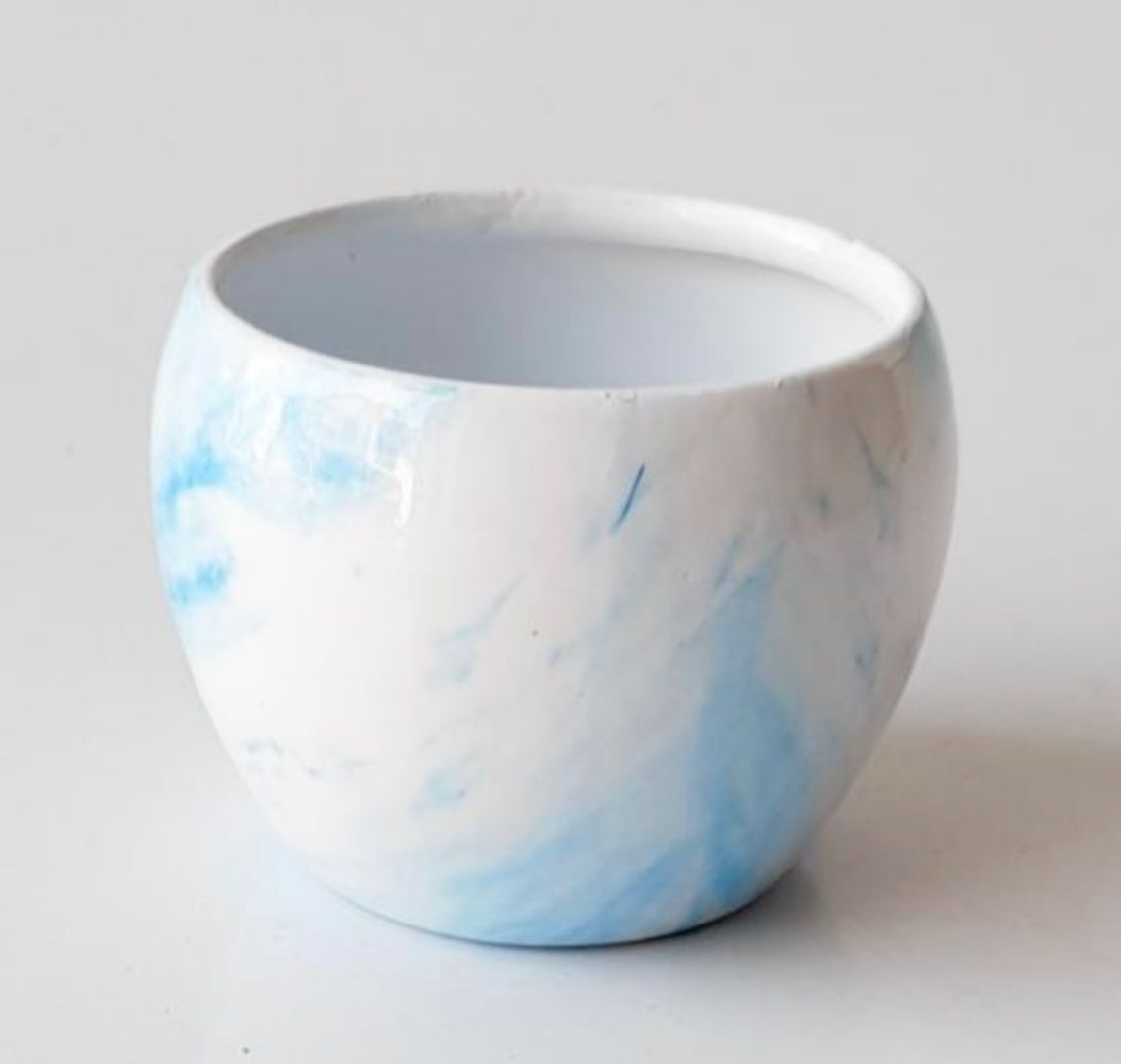 Dream apple planters for desk decor
