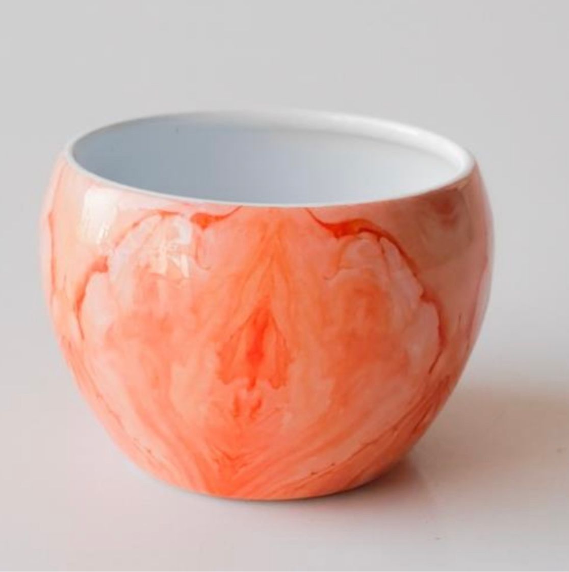 Dream apple planters for desk decor
