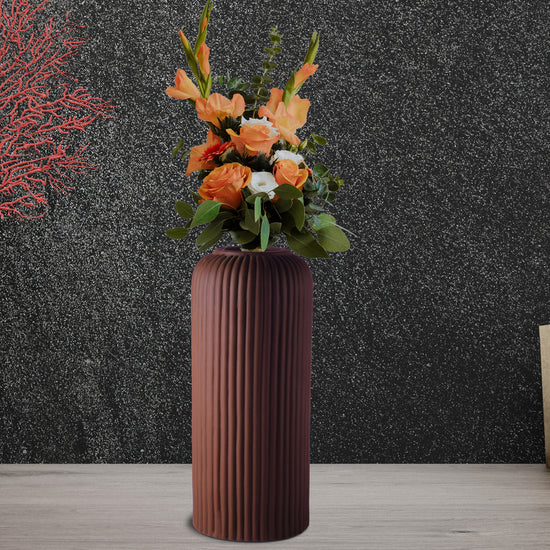 Elegant ceramic pot - Gardengram
