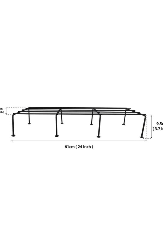 Simple metallic stand for planters
