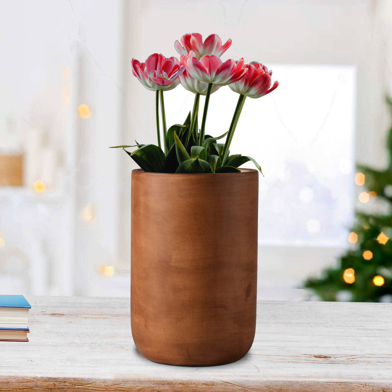 Jack ceramic planter with vintage design
