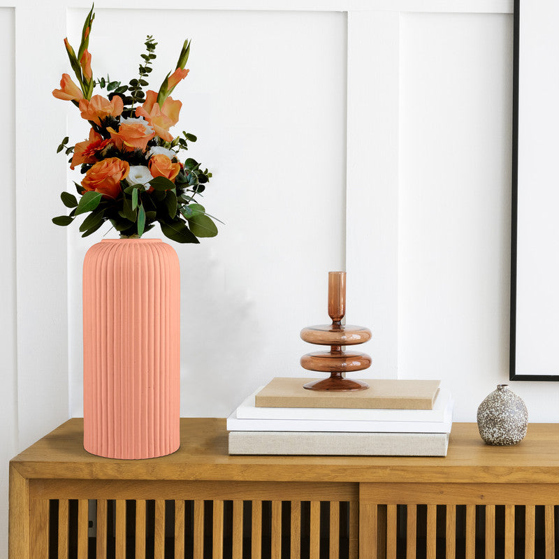 Ceramic pink planters - minimalist design
